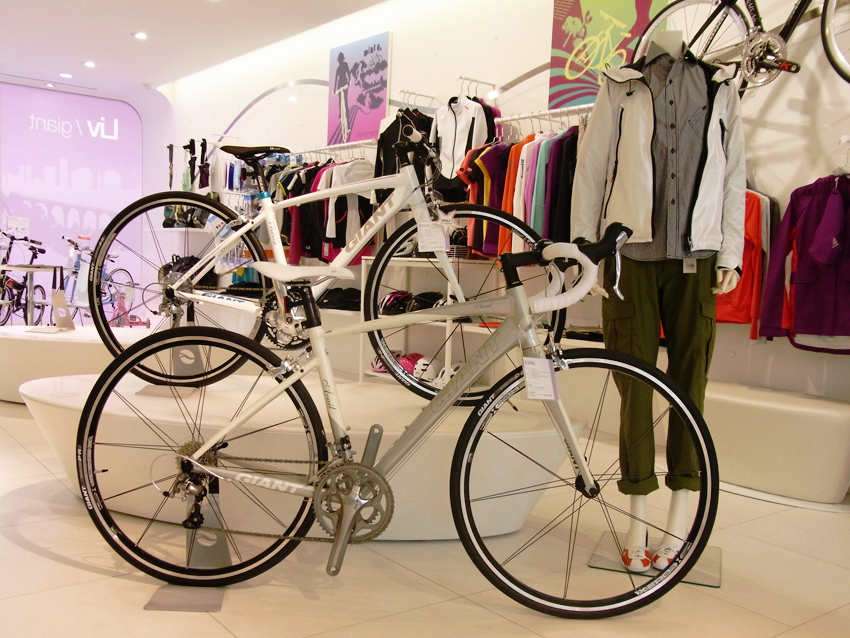 Liv/giant 2011model ～FRAIS(フレ)・AVAIL（アヴェイル