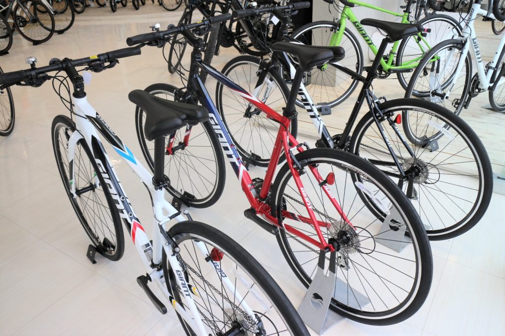 GIANT CROSTAR 2021 WHITE サイズS 早くも2021年モデル！ GIANT