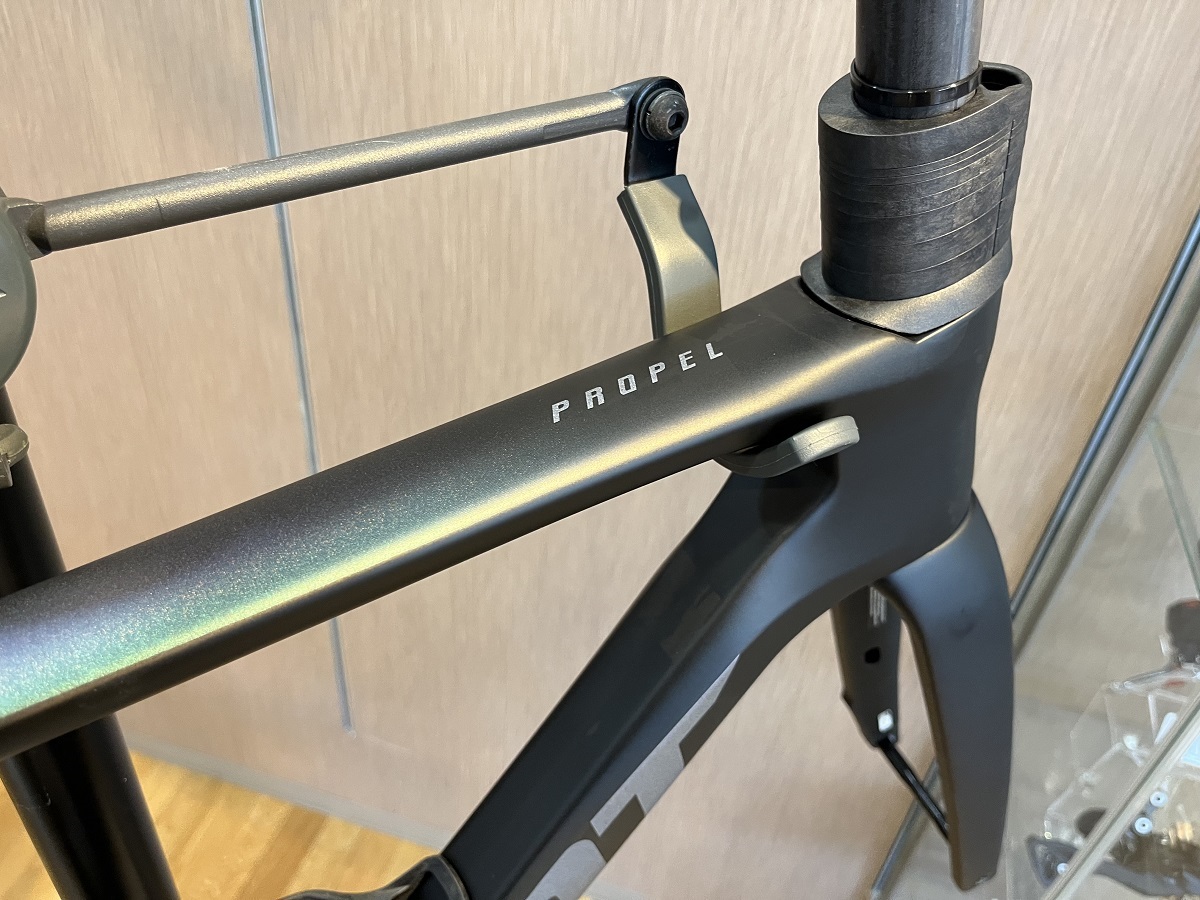 2024年モデル PROPELとTCRのフレームセットが入荷しました