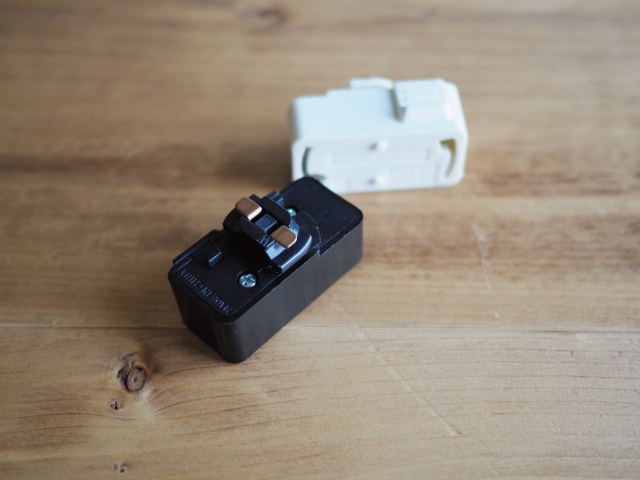 ダクトレール用 変換プラグ | ペンダントライト | INTERFORM INC