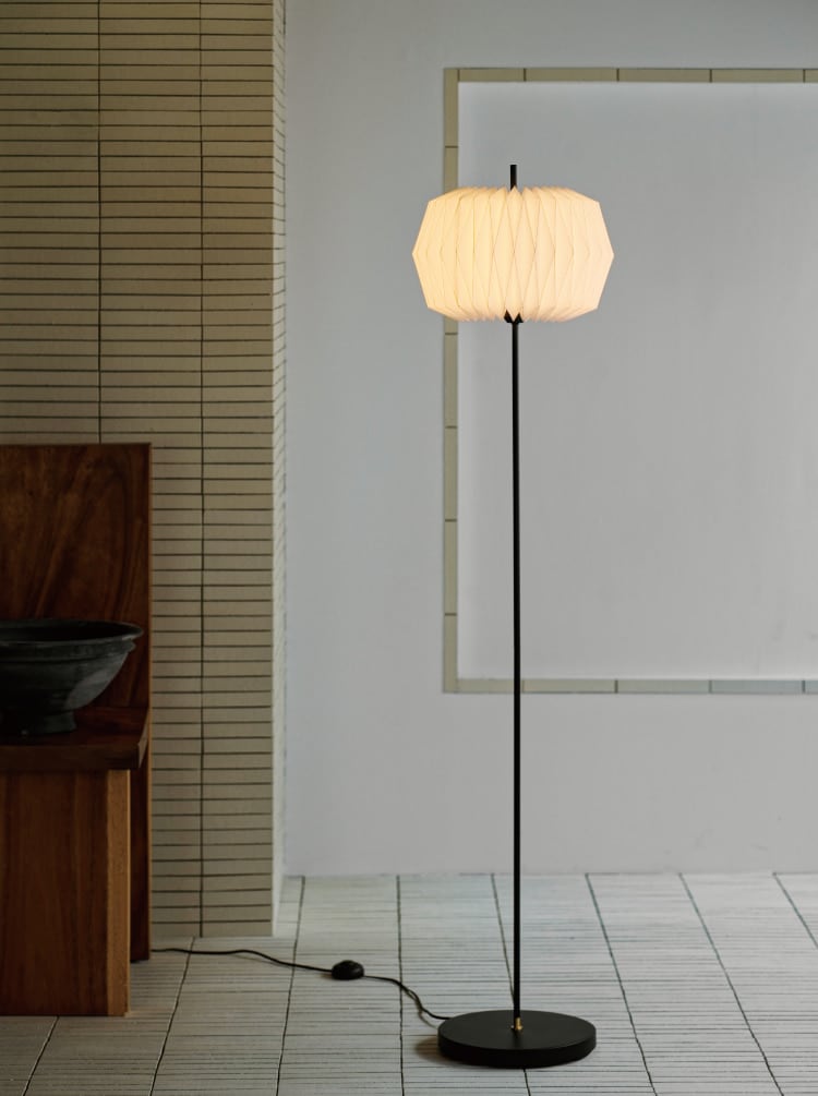 Osku オスク フロアライト | フロアライト | INTERFORM INC.ONLINE SHOP