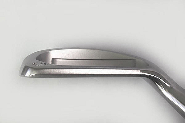 地クラブ専門店 カスタム オーダーメイド ゴルフクラブ専門/クラブMOI