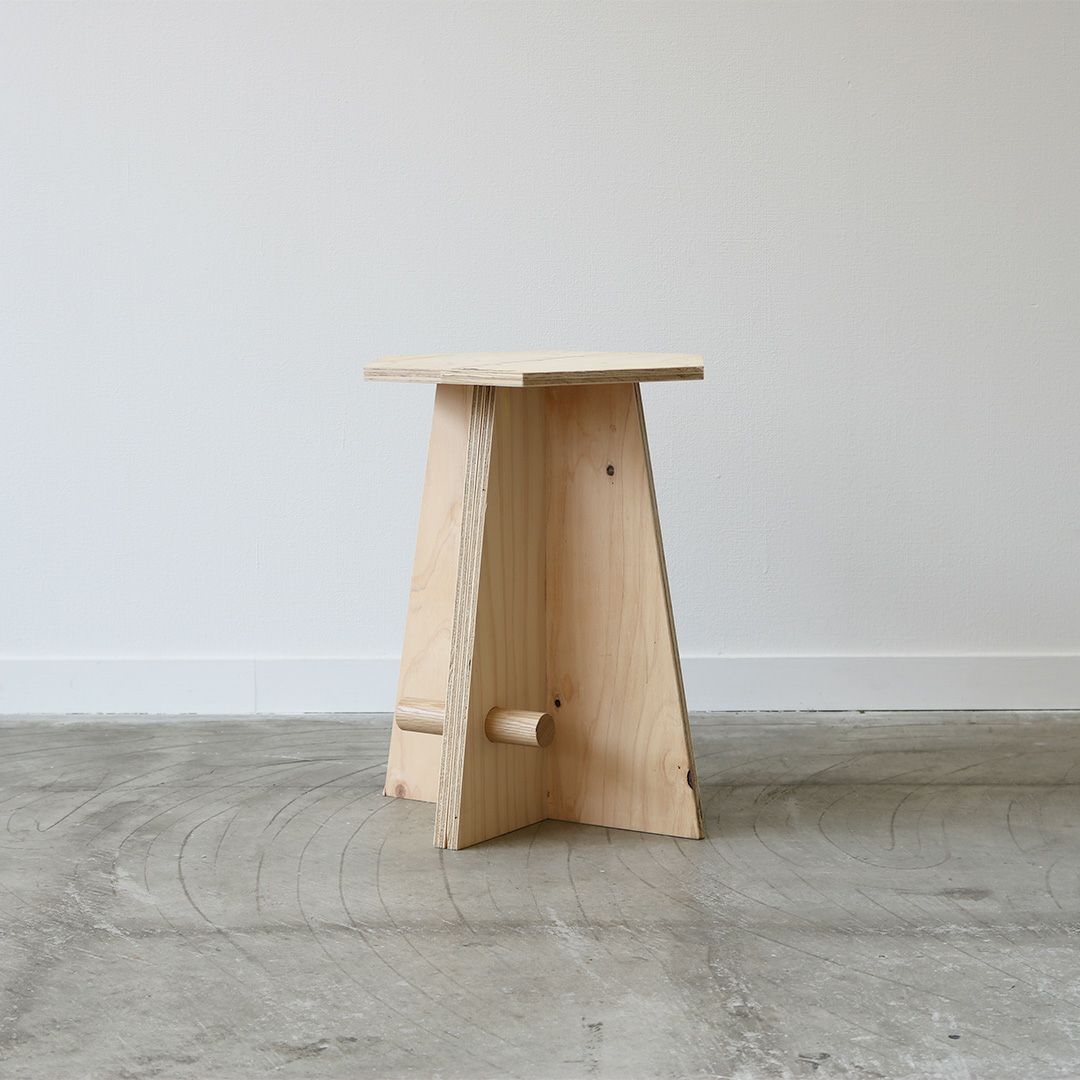 rokkaku stool［ロッカクスツール］｜スツール・花台｜graf