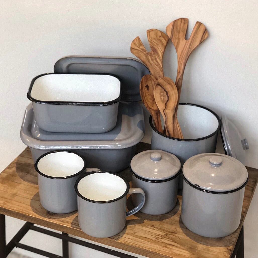 ホーローの収納容器-グリーンプロデュース～暮らしに緑を～｜グリーン