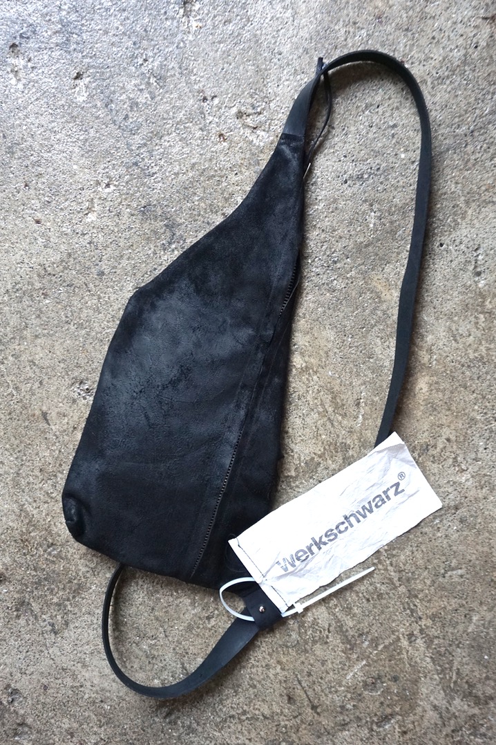 WERK 3 S. Body Bag. Black. werkschwarz. « GULLAM グラム セレクト