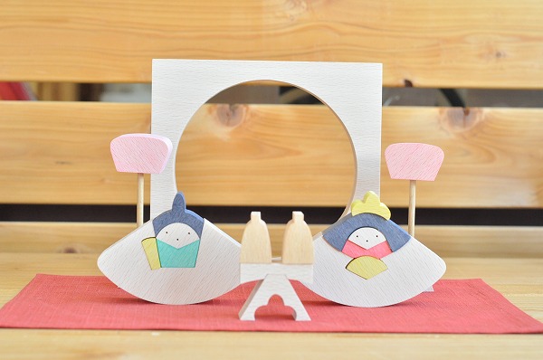 雛人形 遊プラン・小黒三郎 円びな 木のおもちゃHANA