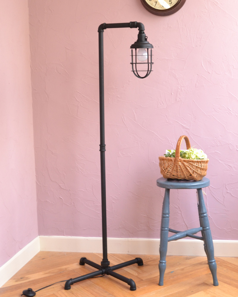 インダストリアルなフロアライト（電球なし）(tl-0033)｜照明おしゃれ