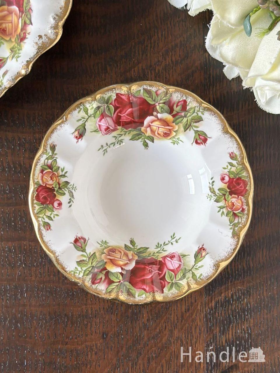 イギリスから届いたロイヤルアルバート、オールドカントリーローズの