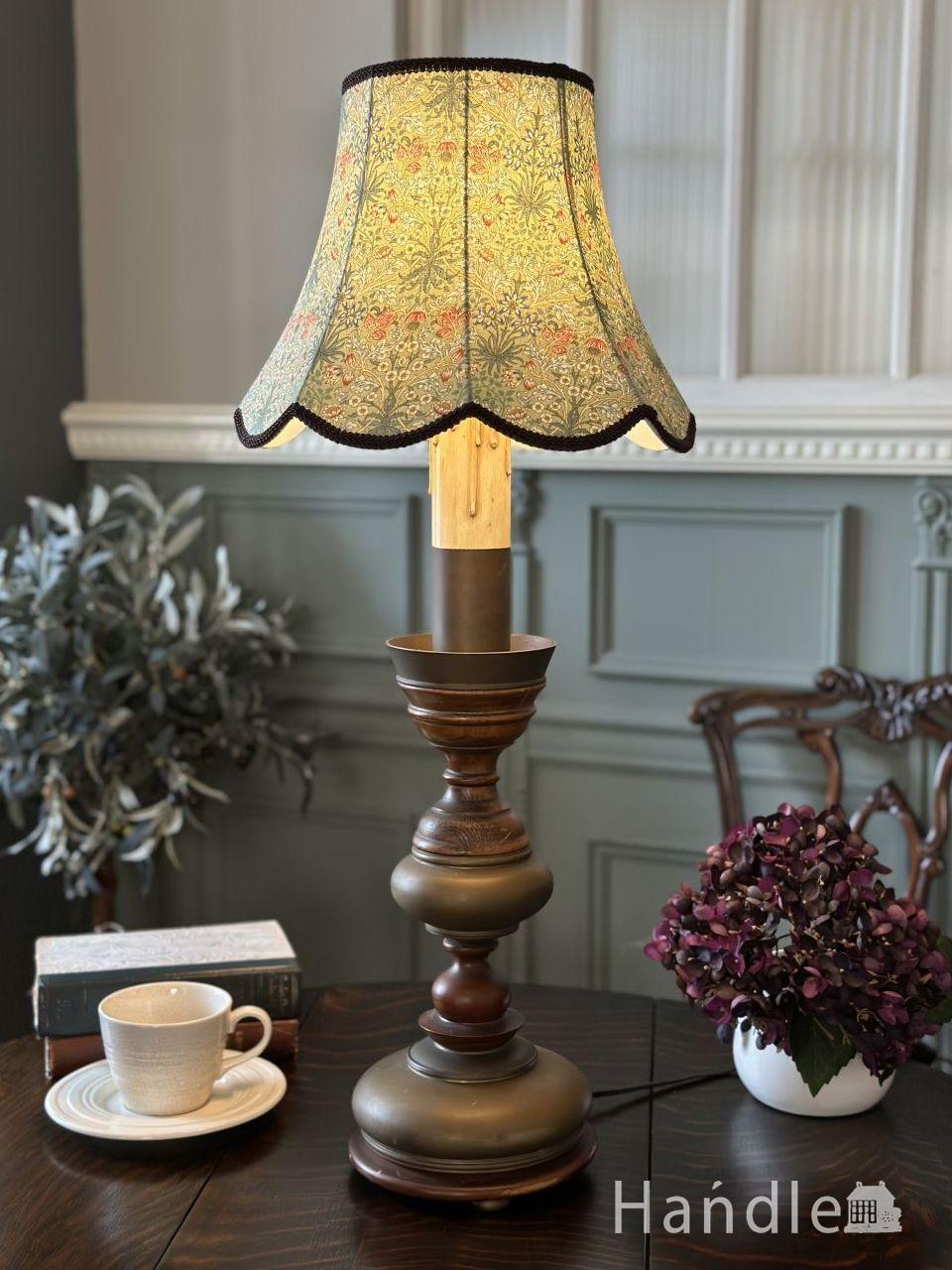 フランスで出合ったアンティーク照明、フリンジ付きシェードのアイアン