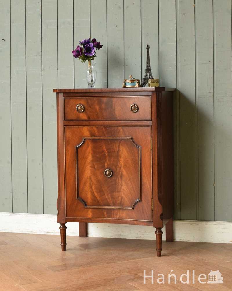 マホガニー材で造られたベッドサイドキャビネット、アンティーク英国