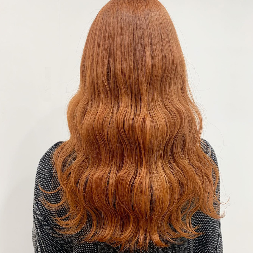 こっくりな暖色が英国女子みたいで可愛い♪オレンジ系カラーのレングス