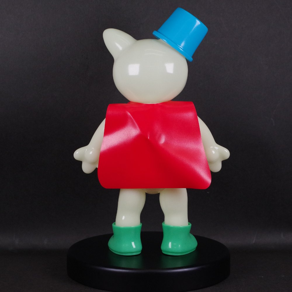 8月7日(水)18時より抽選開始】【駄玩具堂】クツネコ(蓄光)が登場