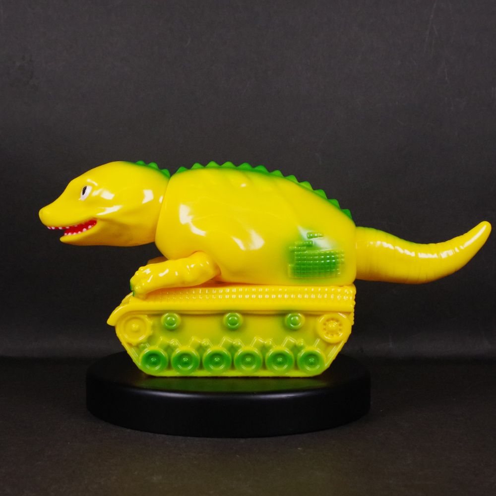 12月19日(木)より受注受付開始】【ELECTRIC TOYS】ウルトラ怪獣 リ