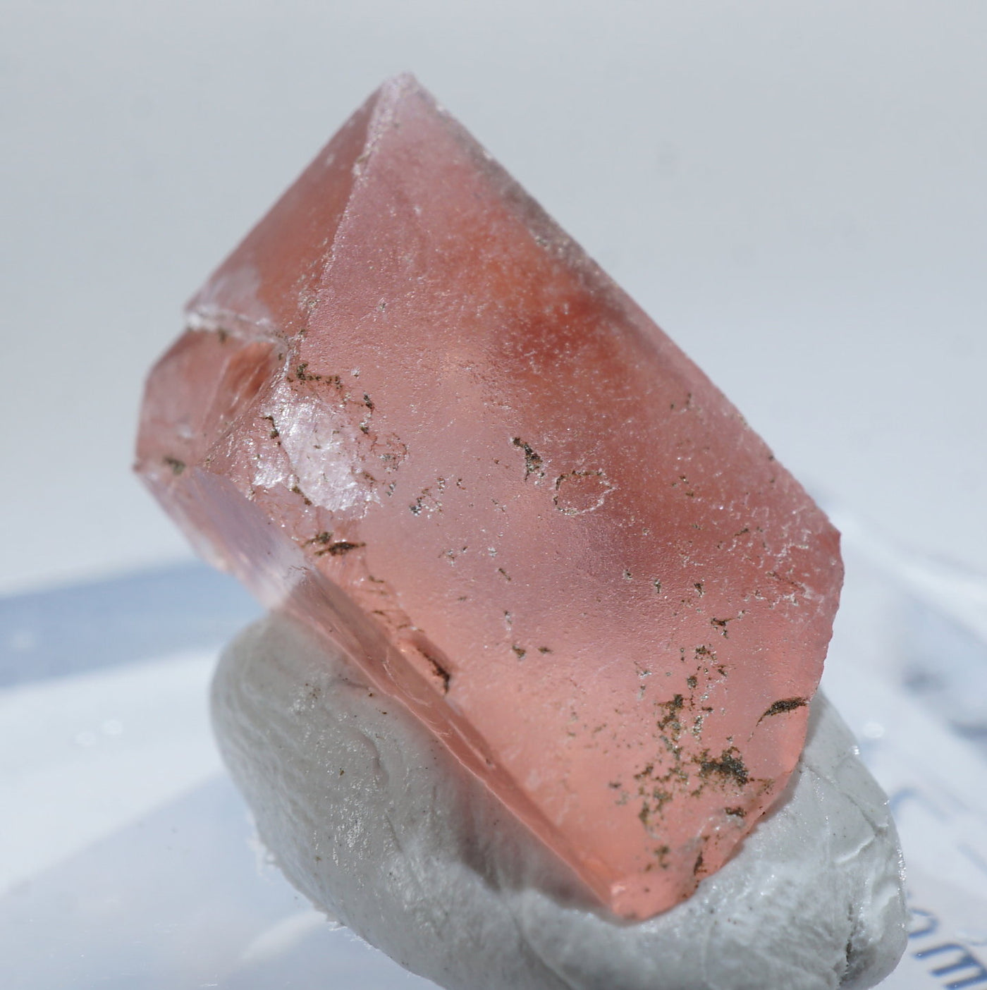 フランス Chamonix産 ピンクフローライト – 天然石ハッピーギフト