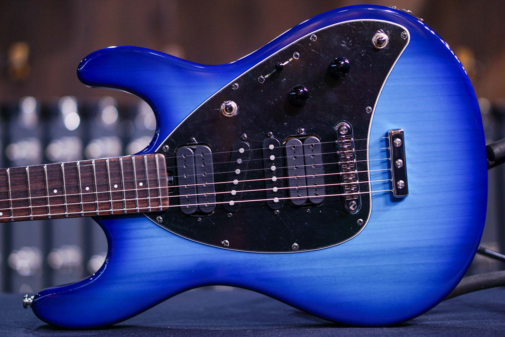 Ernie Ball Music Man Steve Morse Blue Burst H07045