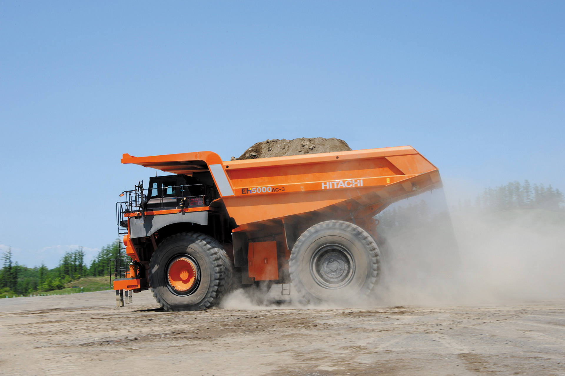 EH5000AC-3 Rigid Dump Trucks - Hitachi Construction Machinery
