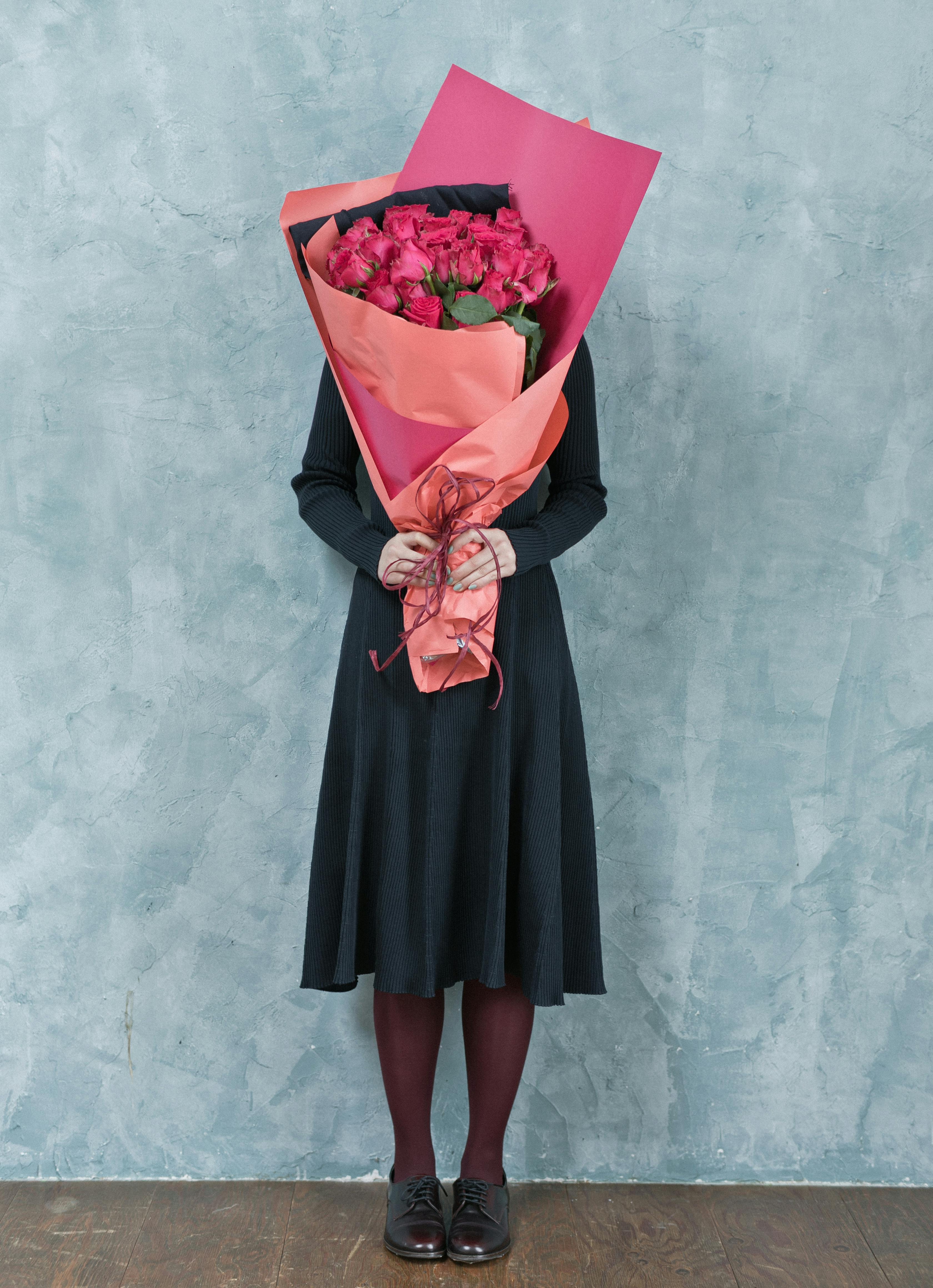 バラ 50本ブーケ ダークピンク | 花束ならHitoHana(ひとはな)