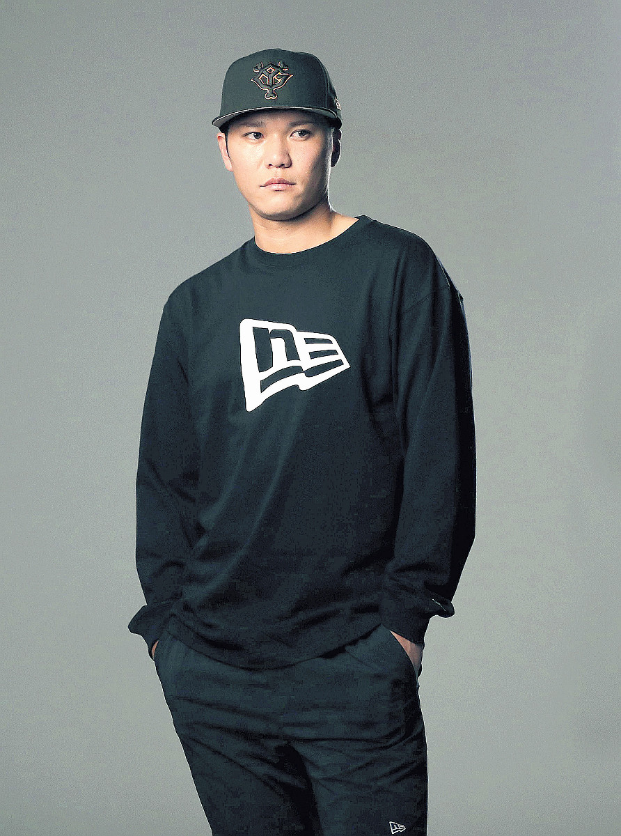 巨人】坂本、NPB初「NEW ERA」とアンバサダー契約…モデル撮影