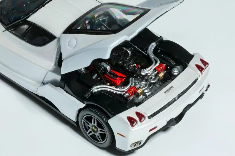 King Model 1:64 Enzo Metallic White – Horizon Diecast