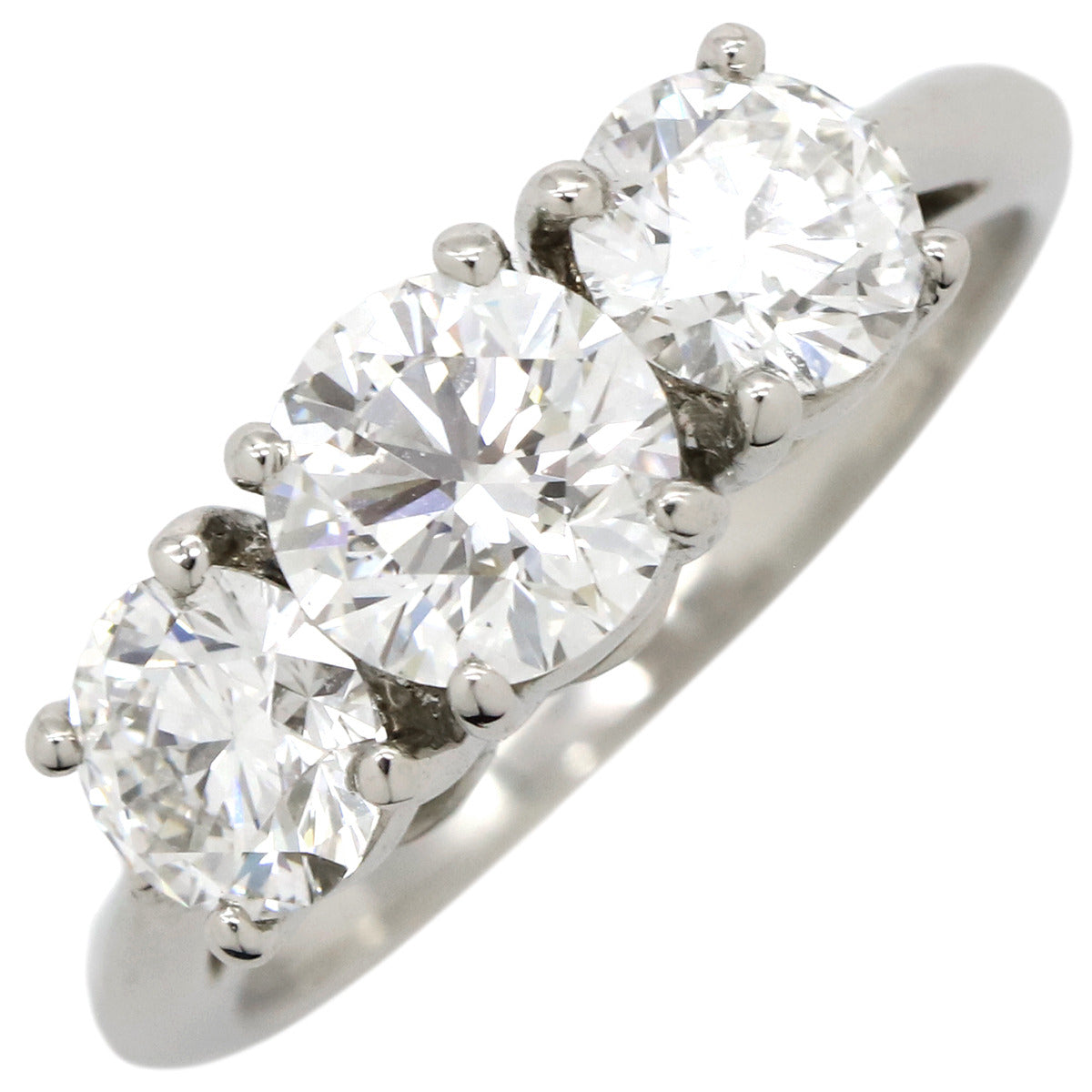 ティファニー Tiffany & Co スリーストーン ダイヤ プラチナシルバー