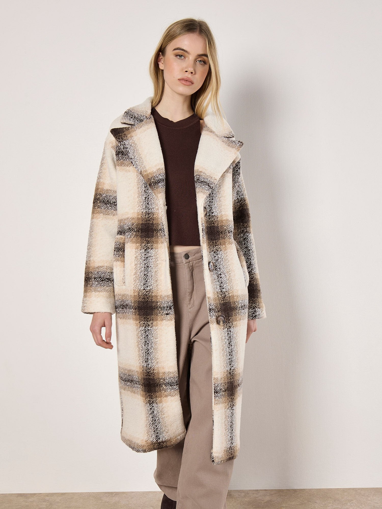 Apricot Soft Oversized Large Scale Check Coat- Cream – Howard