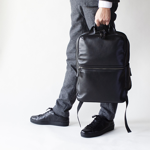 レザービジネスリュックは、彼氏・旦那へのプレゼントに最適