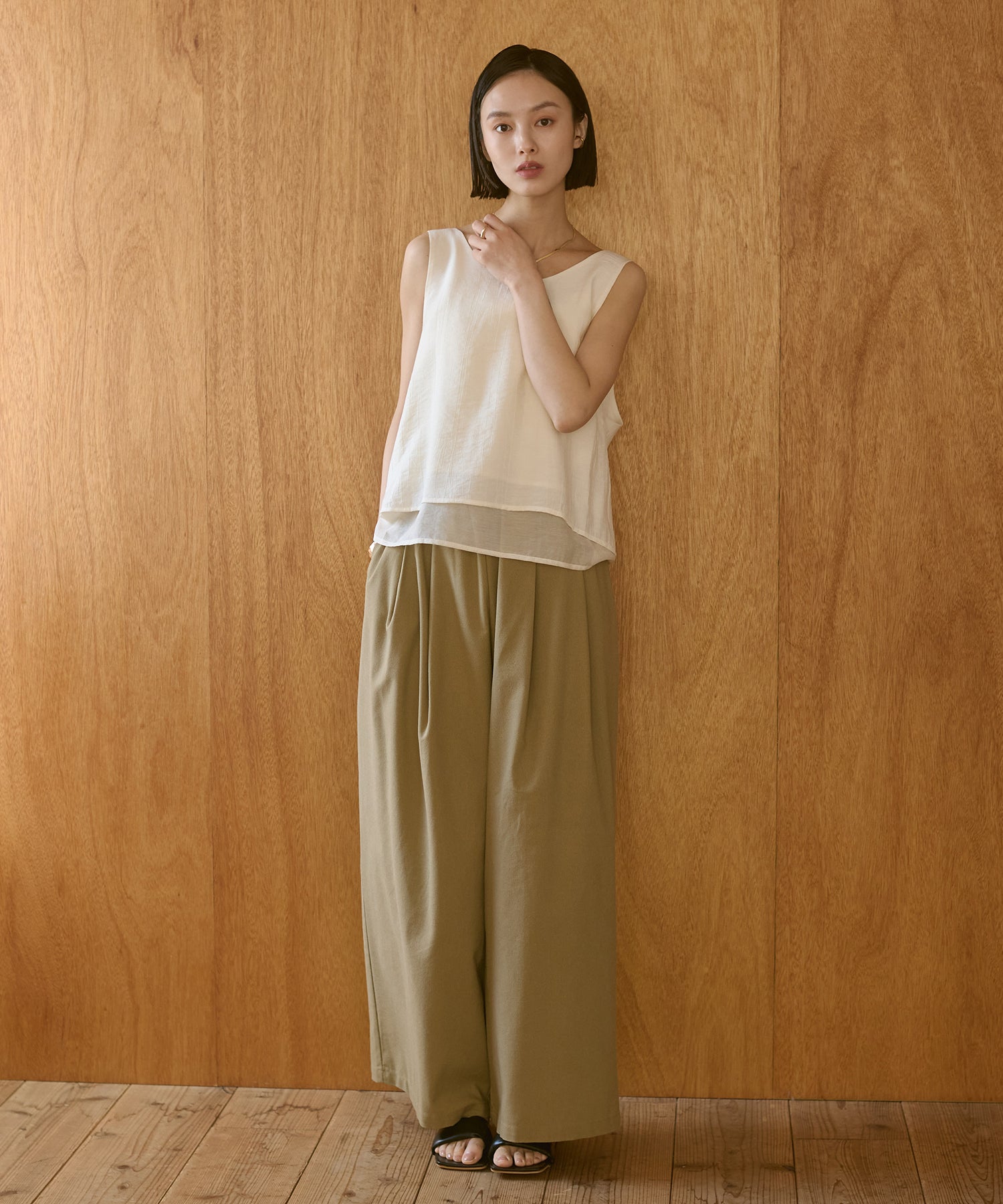 ワッシャーサテン ゆるタンクトップ