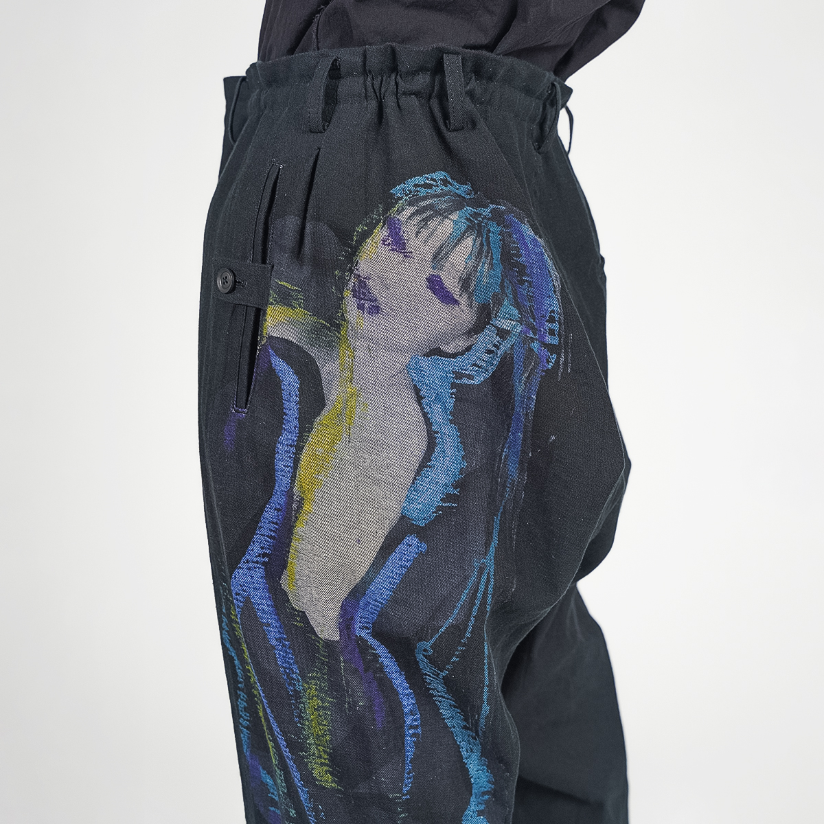 ヨウジヤマモト 24AW 女性柄デニムパンツ | HUES 福岡セレクトショップ