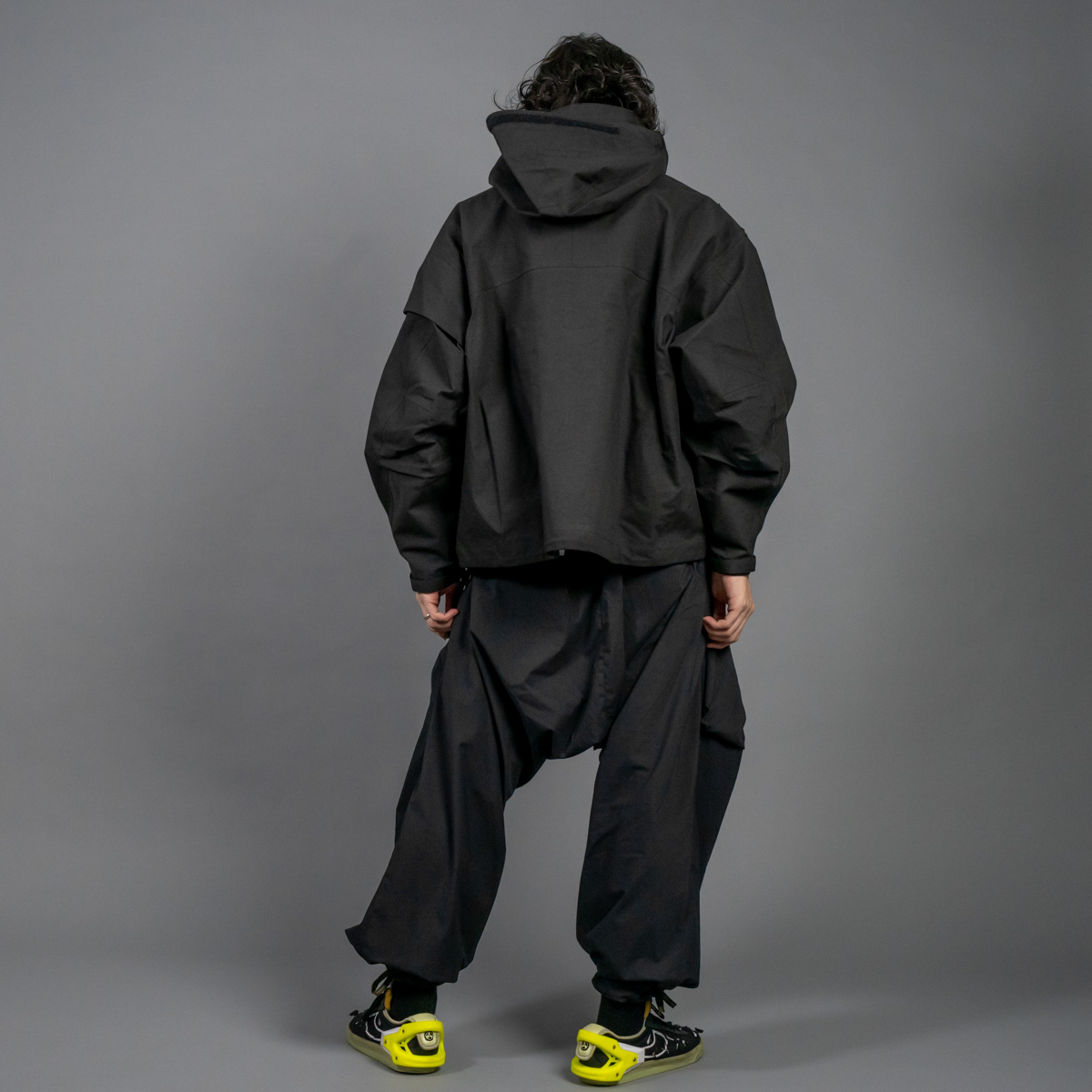 アクロニウム24AW ウルトラワイド カーゴトラウザー | HUES 福岡