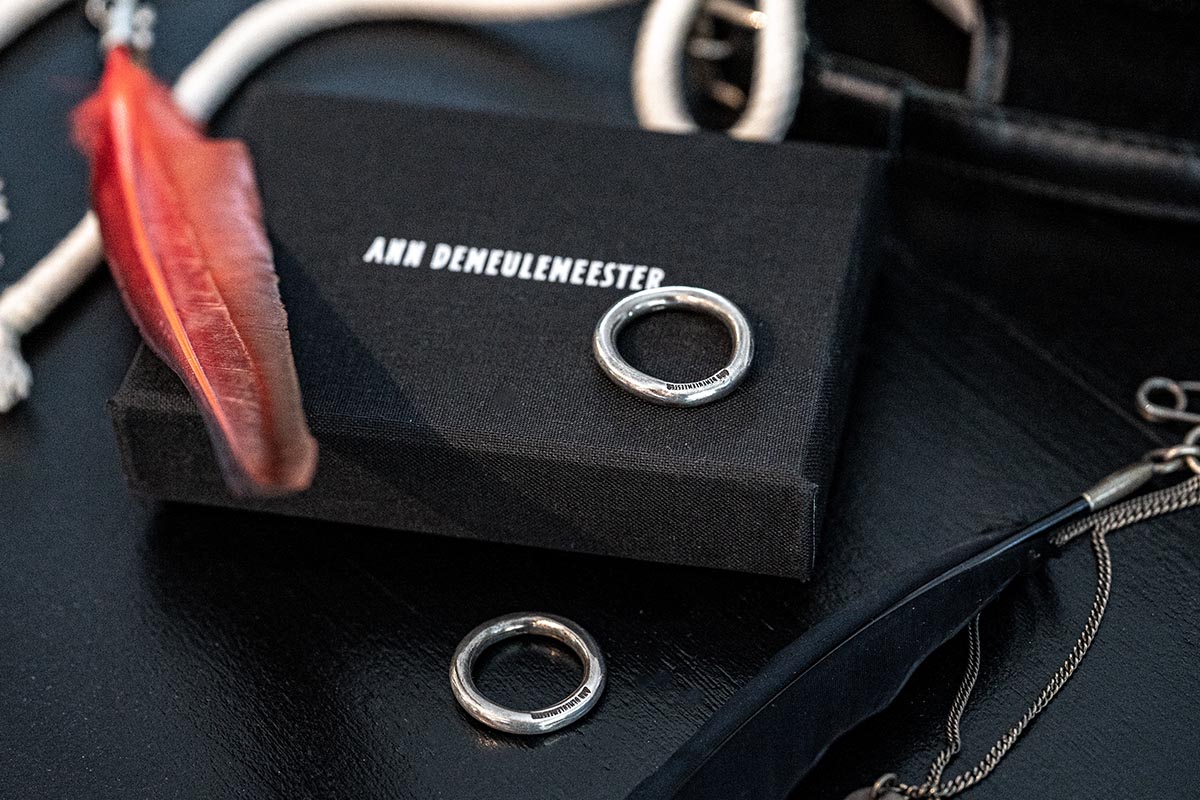ANN DEMEULEMEESTER Silver Simple Ring | HUES 福岡セレクトショップ