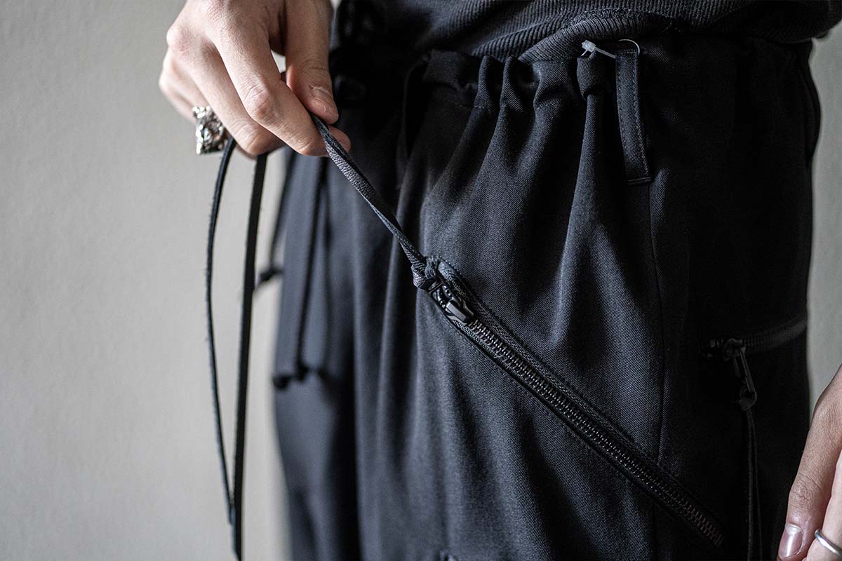 ヨウジヤマモト2020-21年秋冬 チェーン付きファスナーシャツ | HUES