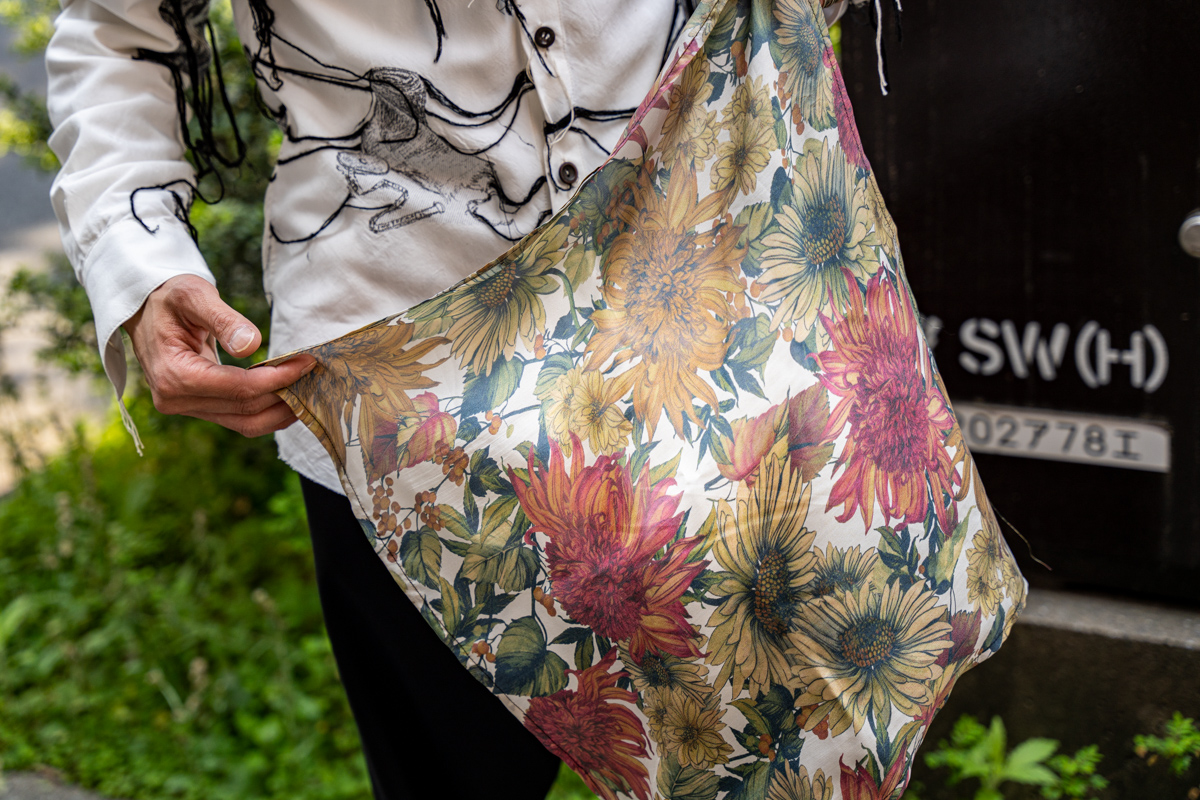 ARCHIVIO J.M.Ribot 2022SS Flower Silk Scarf | HUES 福岡セレクト