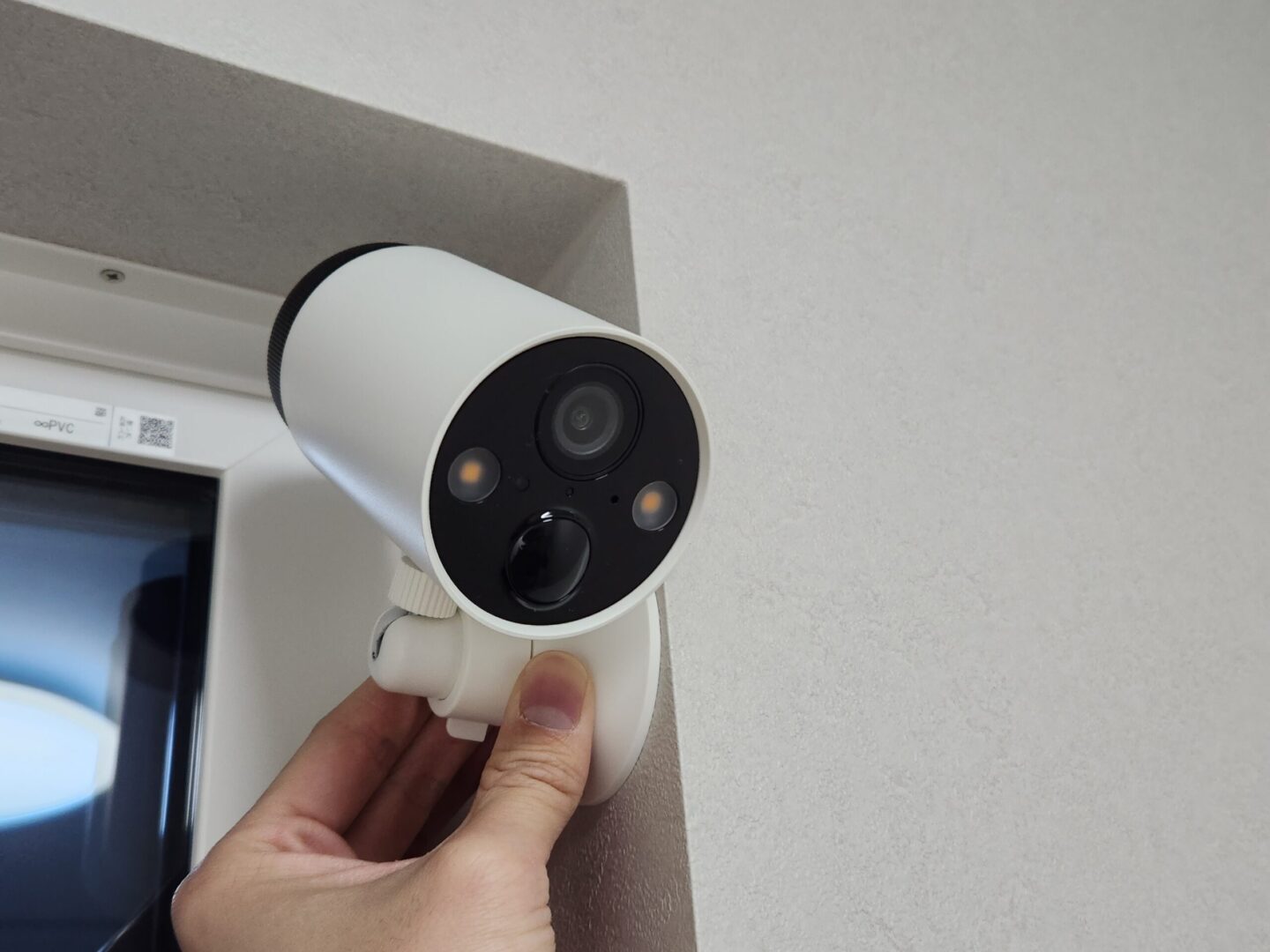 Tapo C420S2 レビュー】完全ワイヤレスのセキュリティカメラを紹介！壁