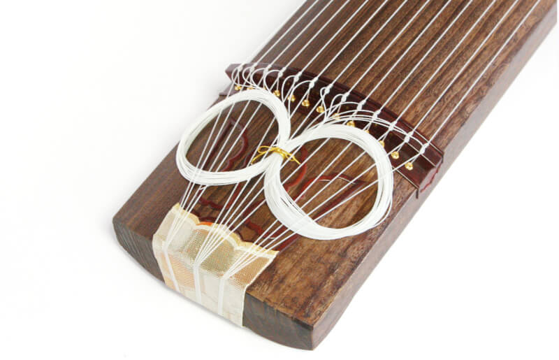 琴月 月琴 高級製品 4線 Yueqin 刻印有り 木製 ハードケース付き 琴月