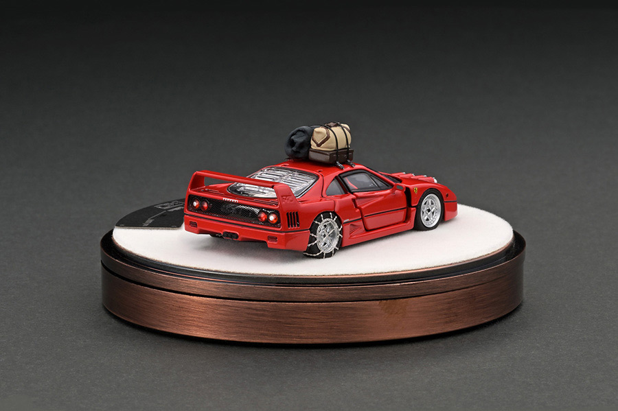 PGM-640902-2 1/64 F40 Red Snow Drifting ver. Rotating display