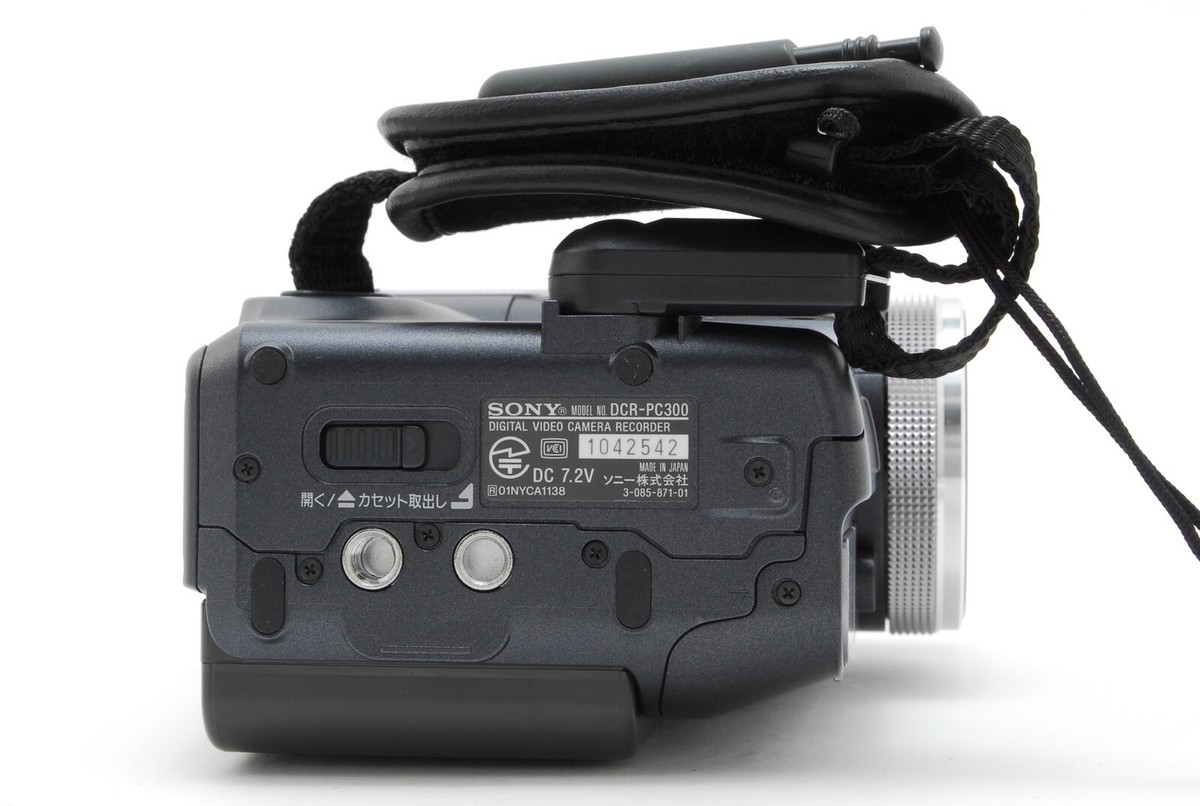 MINT in Box ] SONY DCR-PC300 miniDV Handycam Camcorder Video