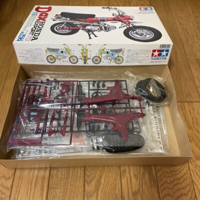Dax Honda EXPORT 70 1/6 Motorcycle Series Model Kit Toy Hobby No