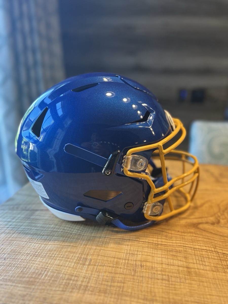 Riddell Speed Flex Football Helmet Youth Large 2021. Initial 2022