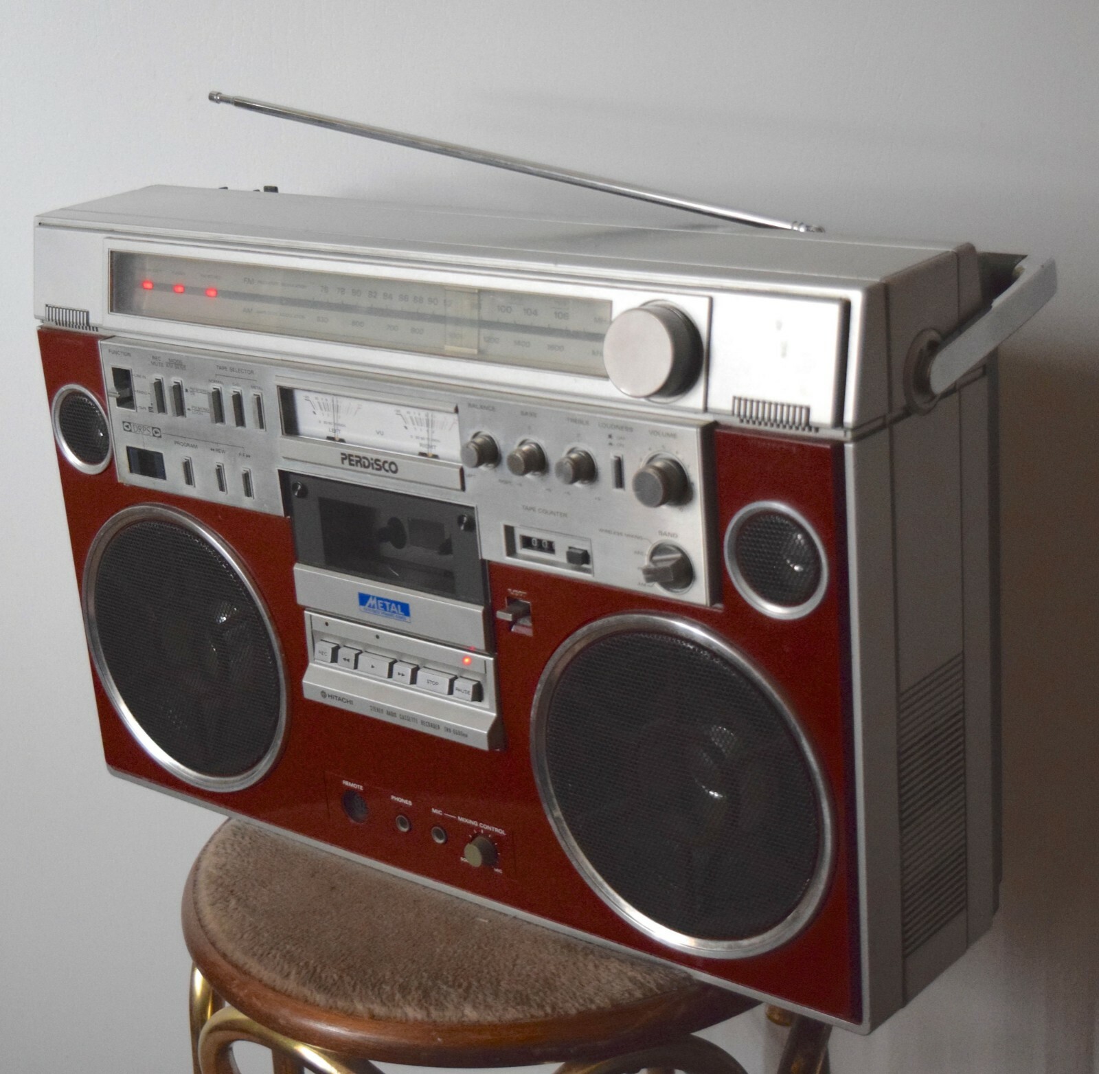 名機 日立 TRK-8600 RMラジオ・カセットレコーダー ジャンク品 HITACHI