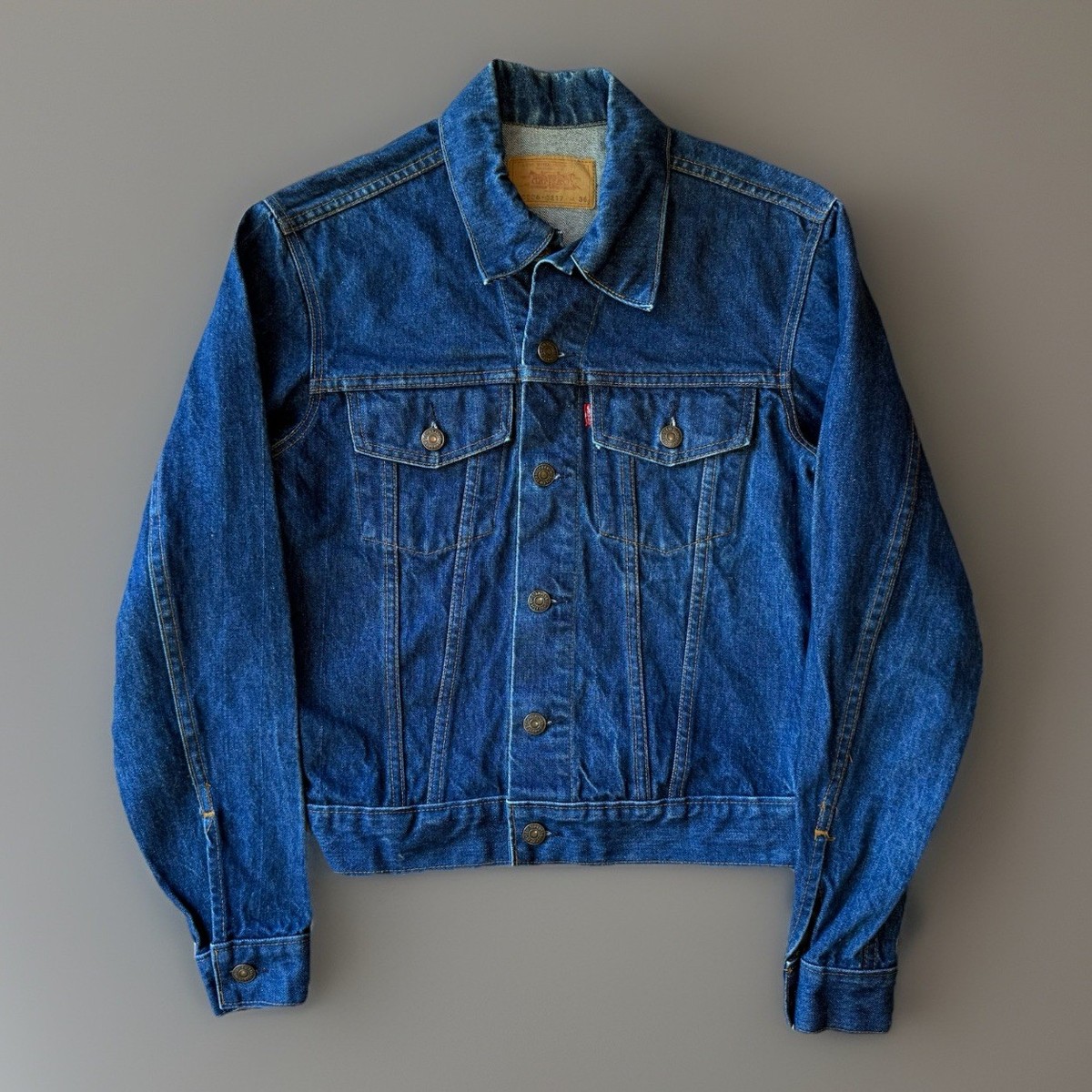 Vintage Levis Denim Jacket 36 Blue 80s Made in USA Dark Wash 70506