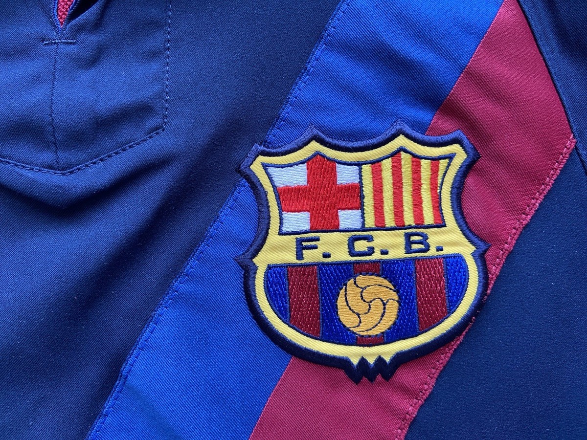 BARCELONA 2002 2003 AWAY SHIRT JERSEY NIKE 184635 sz M MEN #10