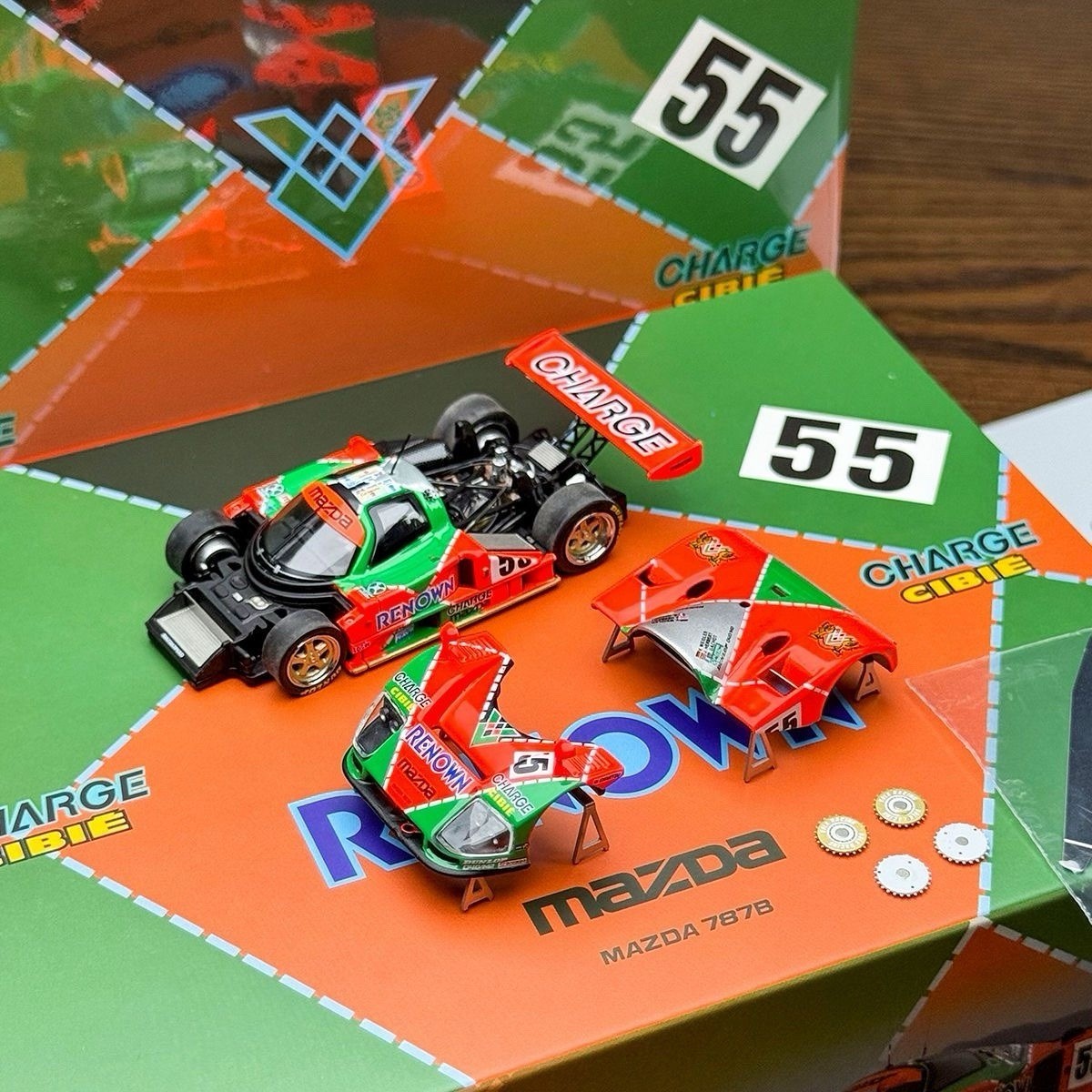 1:64 MotorHelix Mazda 787B Le Mans Winner Diecast Toy Car Model