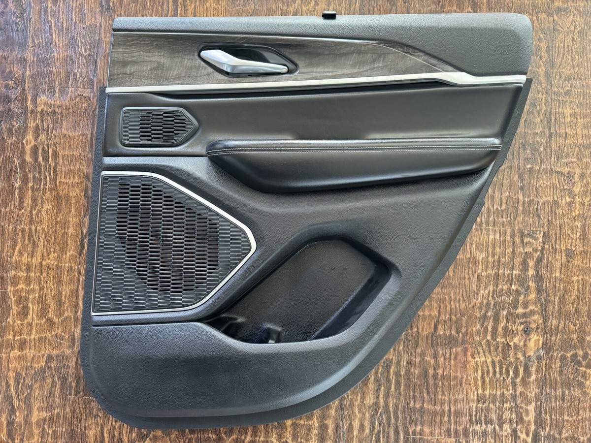 2022 2023 2024 JEEP GRAND CHEROKEE L LIMITED Right Rear DOOR PANEL