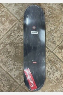 DS new Black Kaws Chalk Logo Supreme skateboard Deck Bogo box logo