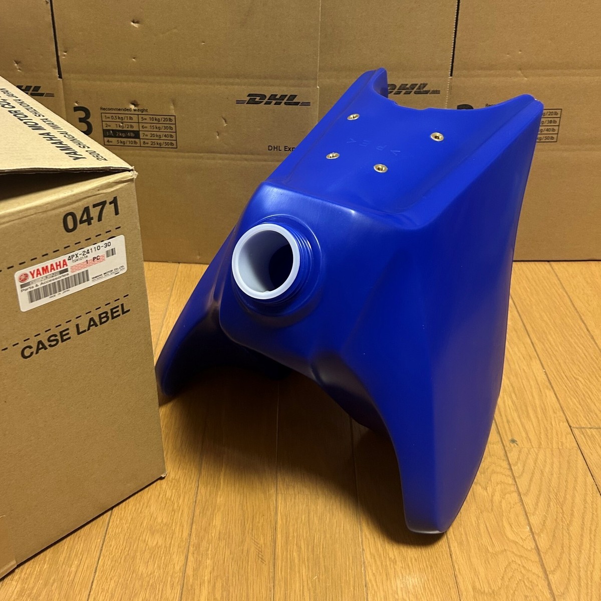 NEW】Yamaha Genuine 1999-2006 TTR250 R TT-R250 Fuel Tank Comp 4PX