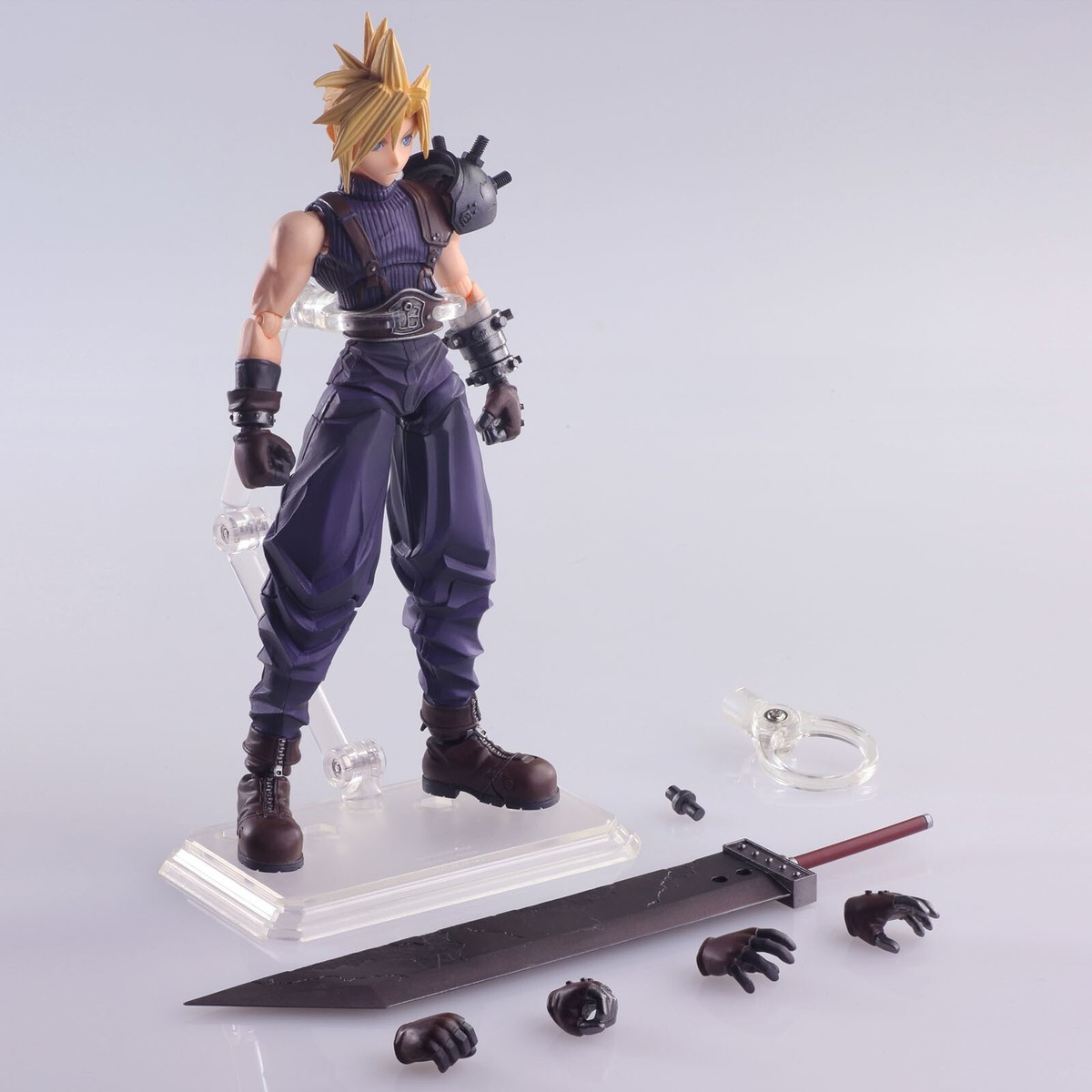 FINAL FANTASY VII Cloud Strife 5.9in Action Figure Bring Arts