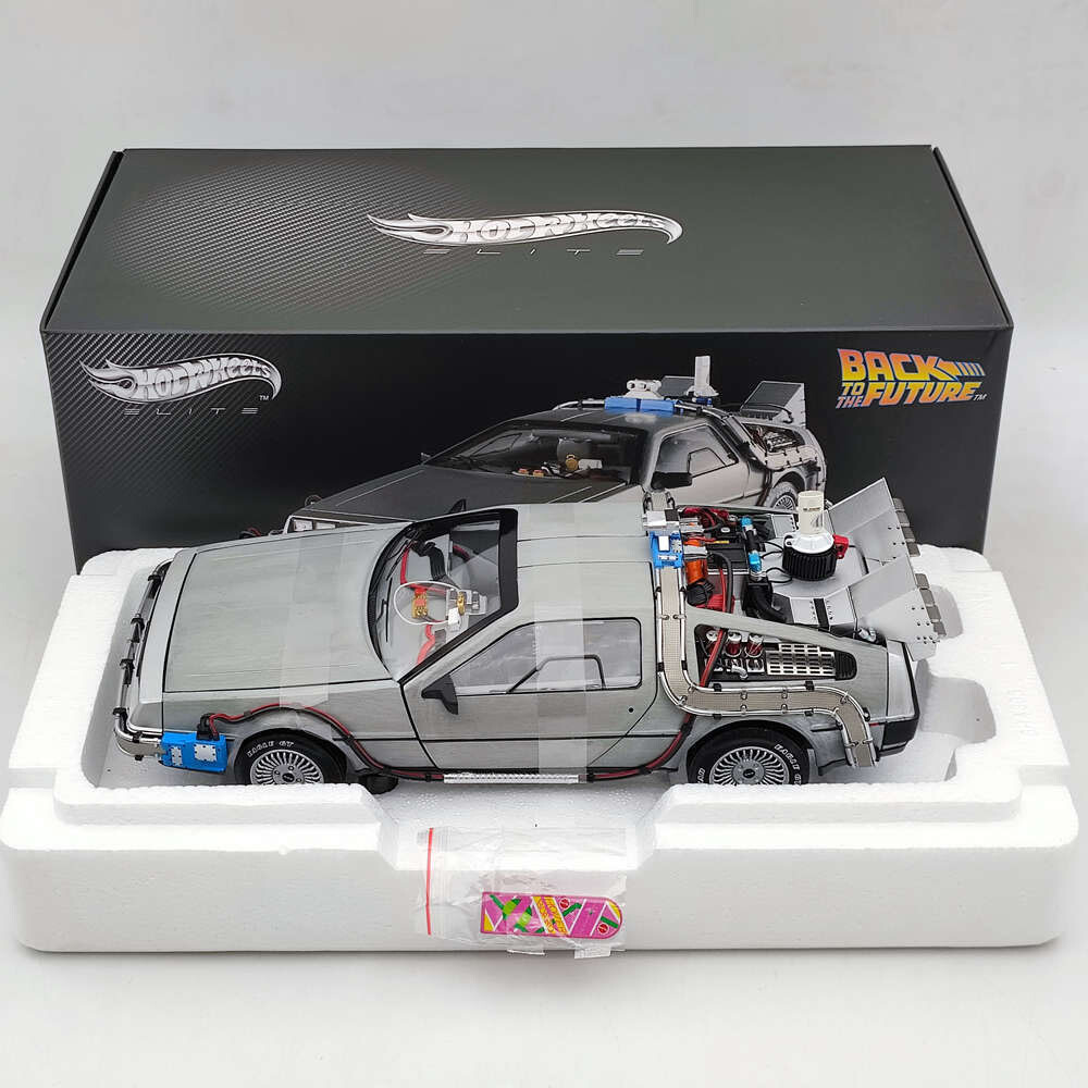 Hot Wheels 1:18 Elite Back To The Future Time Machine Delorean