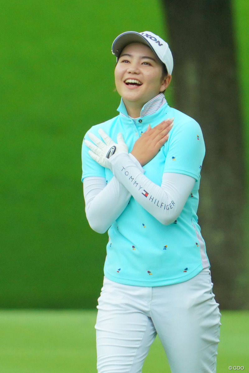 小祝さくらが今季初の単独首位発進 1打差に三ヶ島かな 【国内女子