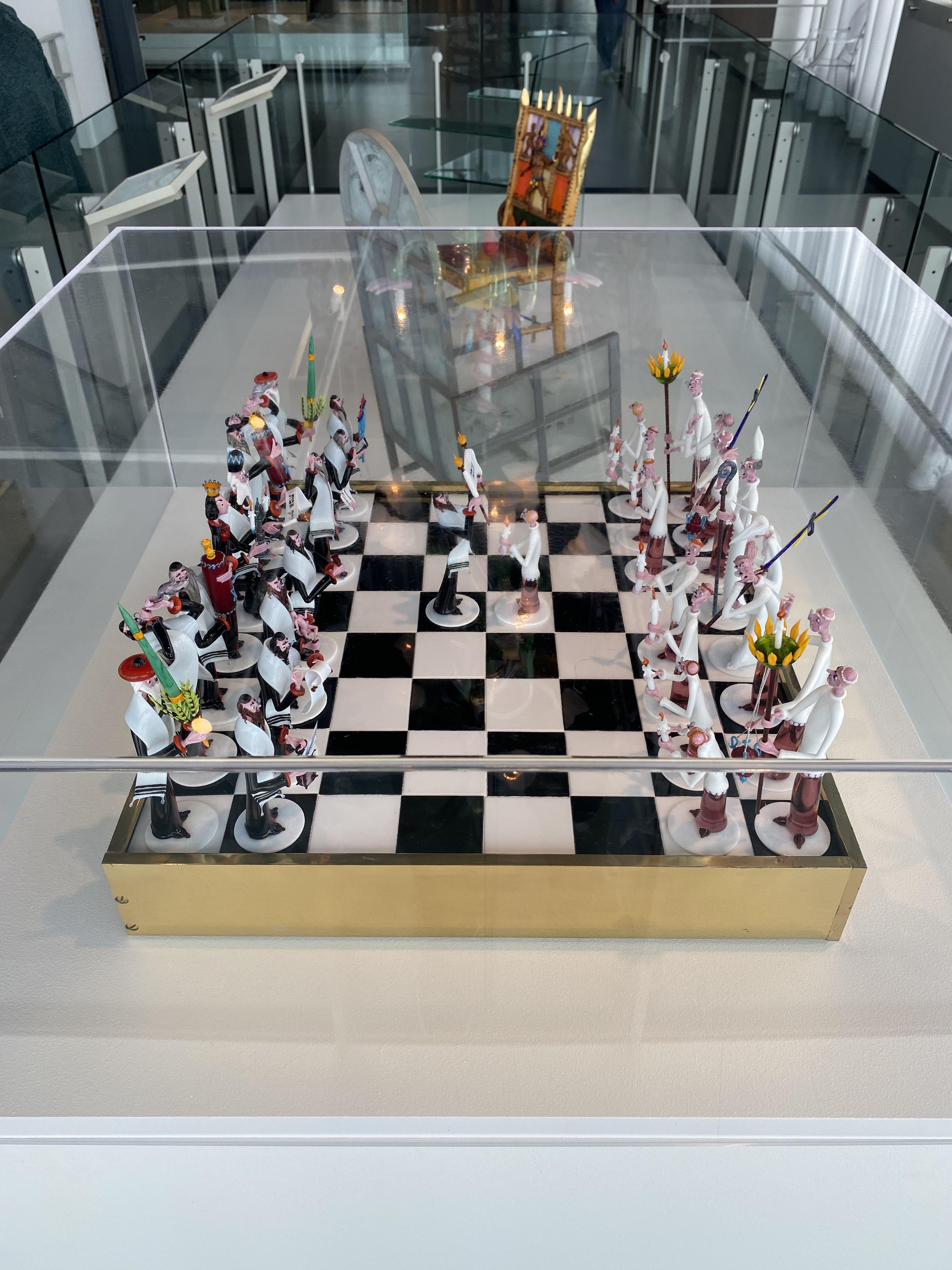 ジャンニ・トソ作、1981年頃、コーニングガラス美術館のガラス製チェス