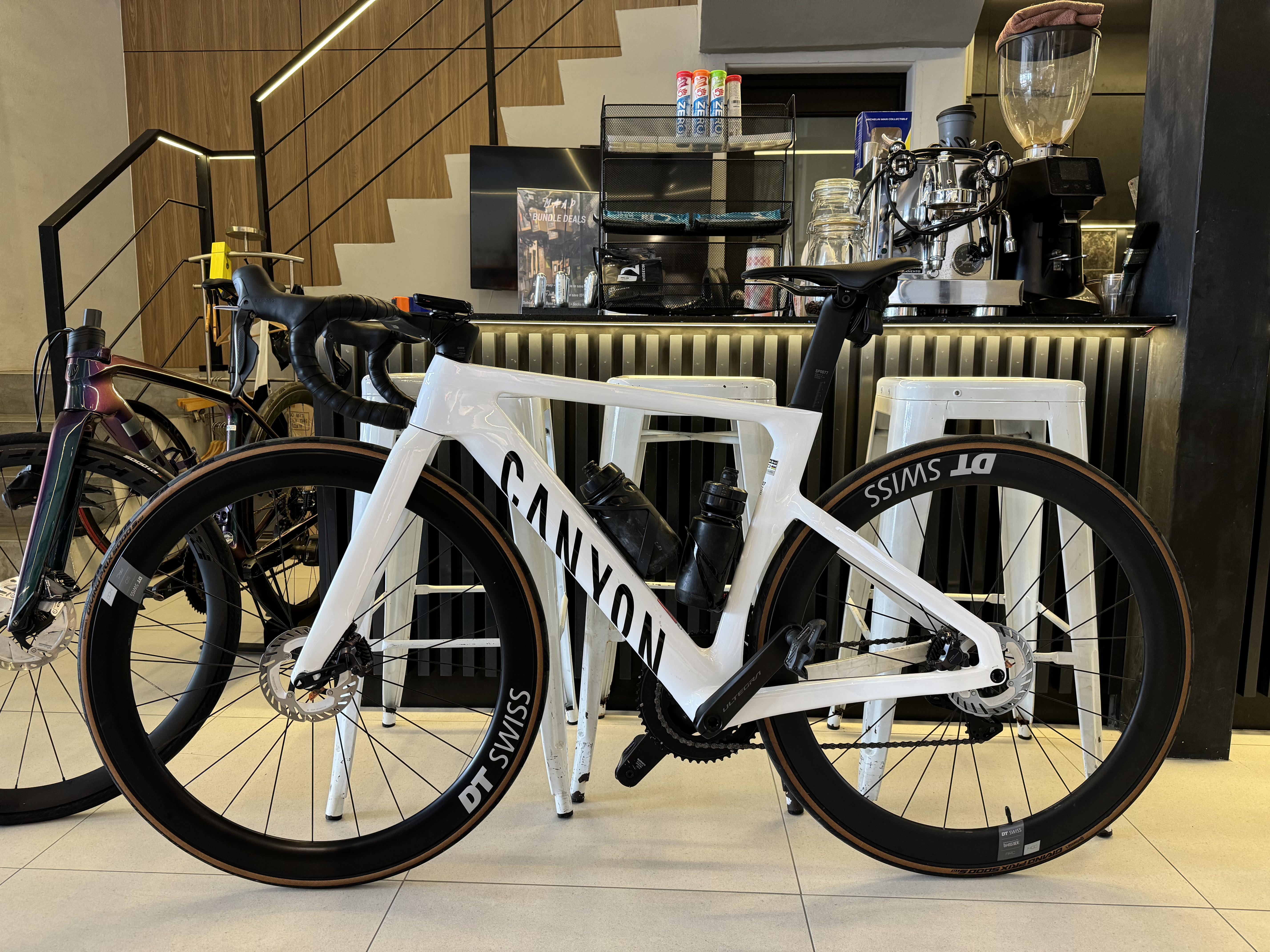 Canyon Aeroad CF SLX Di2 サイズ XS : r/CanyonBikes